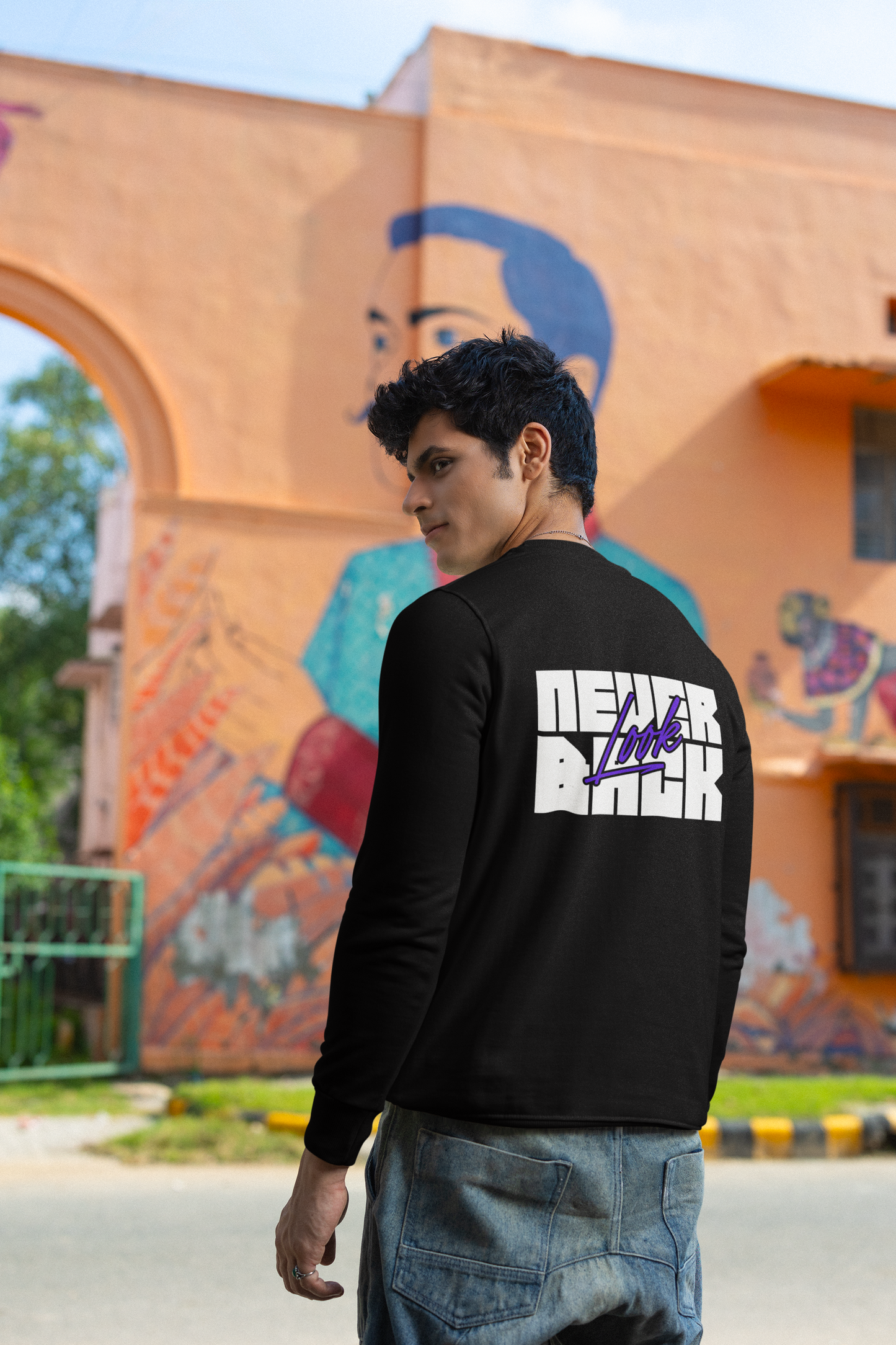 LOOK BACK UNISEX SWEATSHIRT